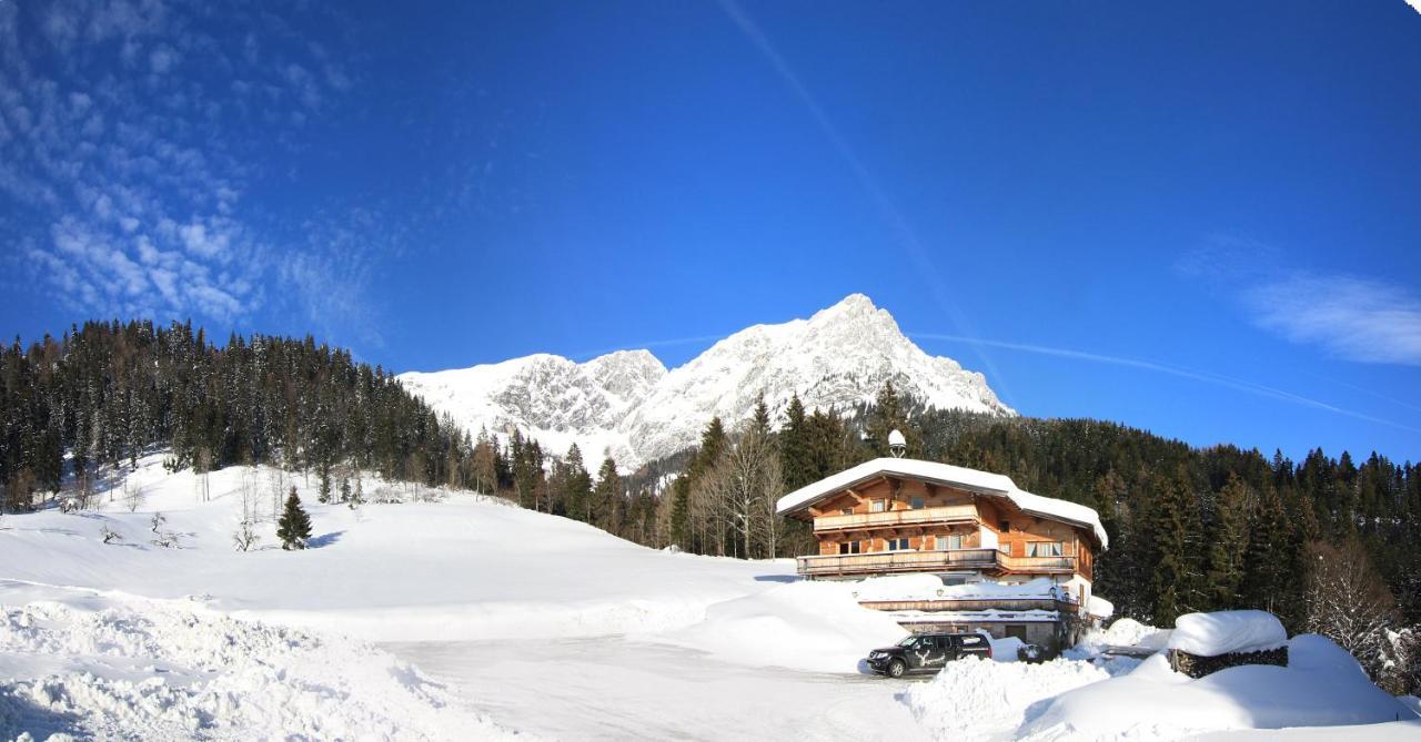 Boutique-Pension Jaegerwirt Scheffau am Wilden Kaiser Exteriör bild